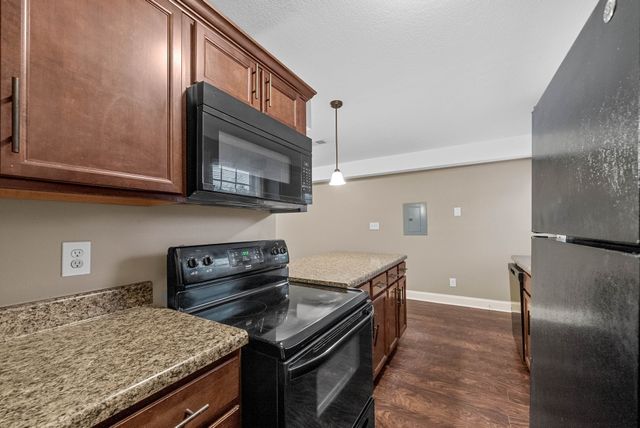 1770 Spring Water Dr Apt A, Clarksville, TN 37040