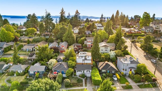 4411 50th Avenue SW, Seattle, WA 98116