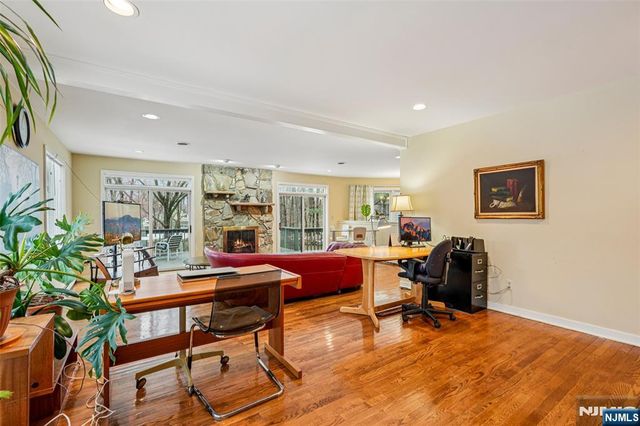 707 Horseshoe Trail, Franklin Lakes, NJ 07417