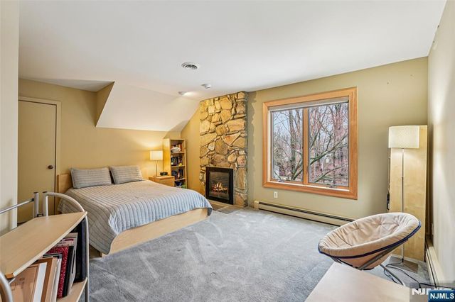 707 Horseshoe Trail, Franklin Lakes, NJ 07417