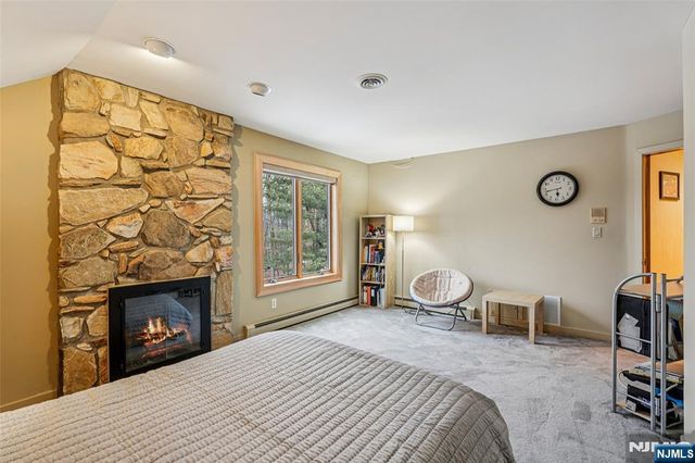 707 Horseshoe Trail, Franklin Lakes, NJ 07417