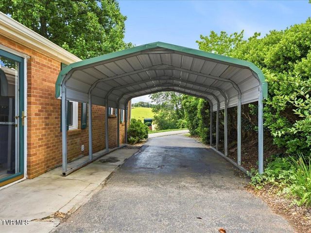 818 Guy Collins Road, Morristown, TN 37813
