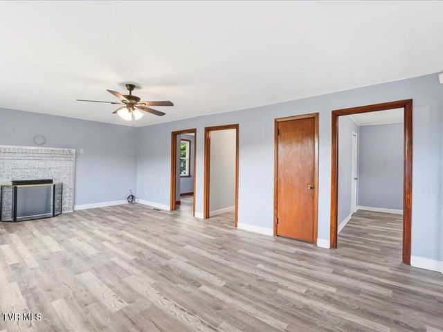 818 Guy Collins Road, Morristown, TN 37813