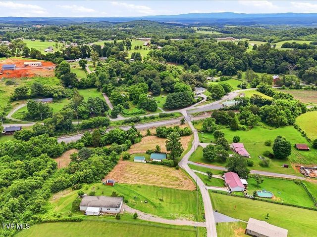818 Guy Collins Road, Morristown, TN 37813