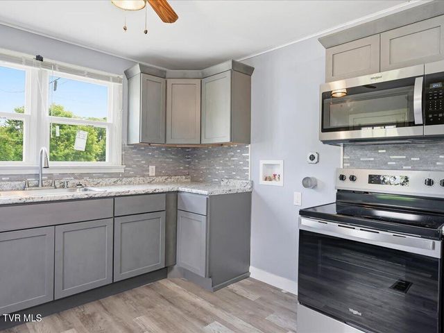 818 Guy Collins Road, Morristown, TN 37813