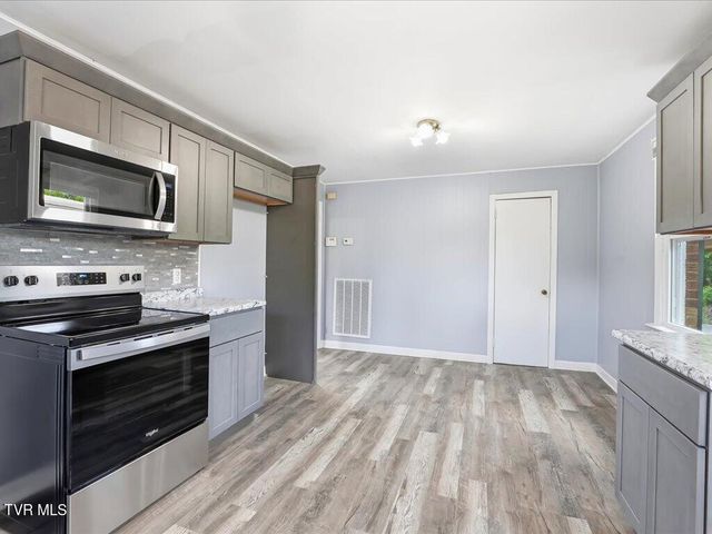 818 Guy Collins Road, Morristown, TN 37813