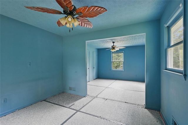 125 Meadowview Circle, Tyrone, GA 30290