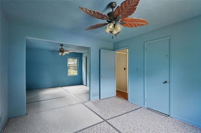 125 Meadowview Circle, Tyrone, GA 30290