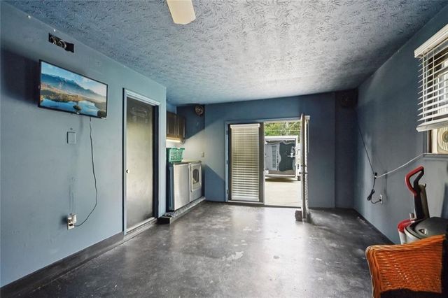 125 Meadowview Circle, Tyrone, GA 30290