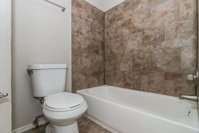6042 Beaconridge Drive, Houston, TX 77053