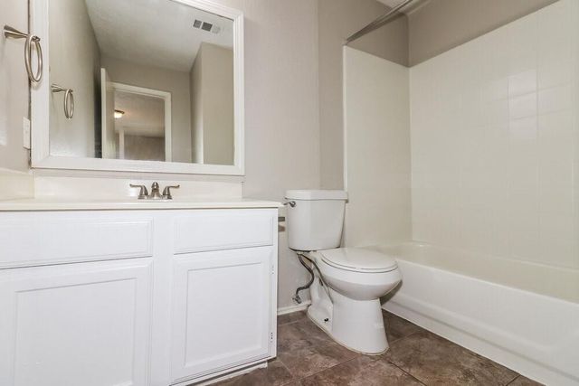 6042 Beaconridge Drive, Houston, TX 77053