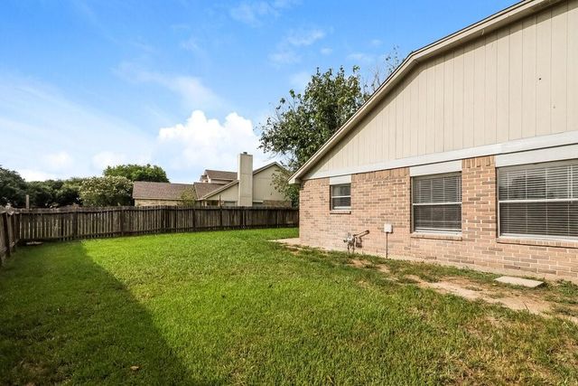 6042 Beaconridge Drive, Houston, TX 77053