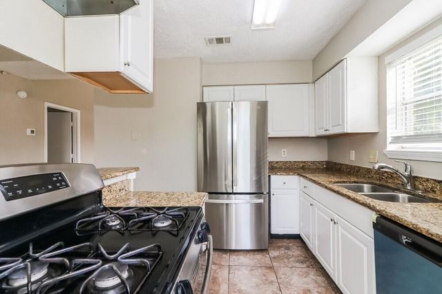 6042 Beaconridge Drive, Houston, TX 77053