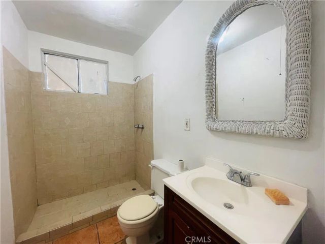 5609 E Beverly Boulevard, East Los Angeles, CA 90022
