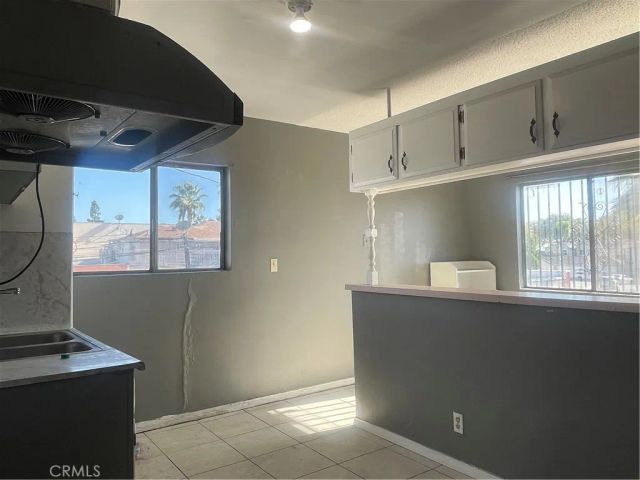 5609 E Beverly Boulevard, East Los Angeles, CA 90022