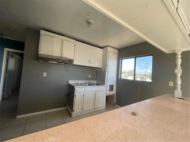 5609 E Beverly Boulevard, East Los Angeles, CA 90022