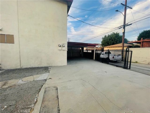 5609 E Beverly Boulevard, East Los Angeles, CA 90022