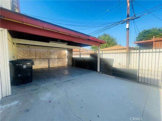 5609 E Beverly Boulevard, East Los Angeles, CA 90022