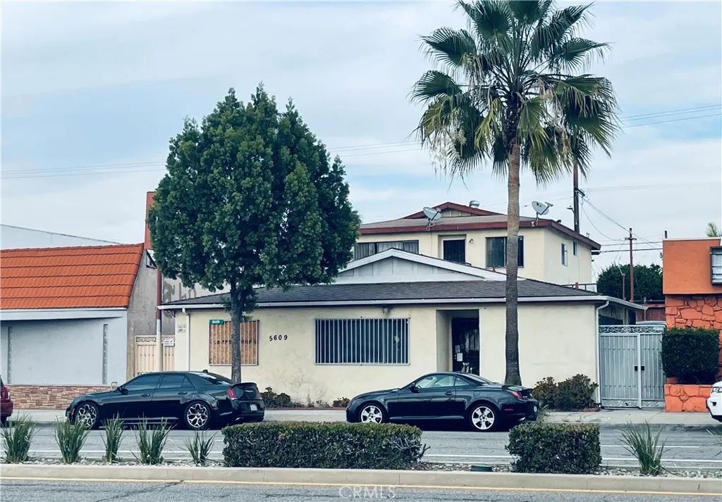 5609 E Beverly Boulevard, East Los Angeles, CA 90022