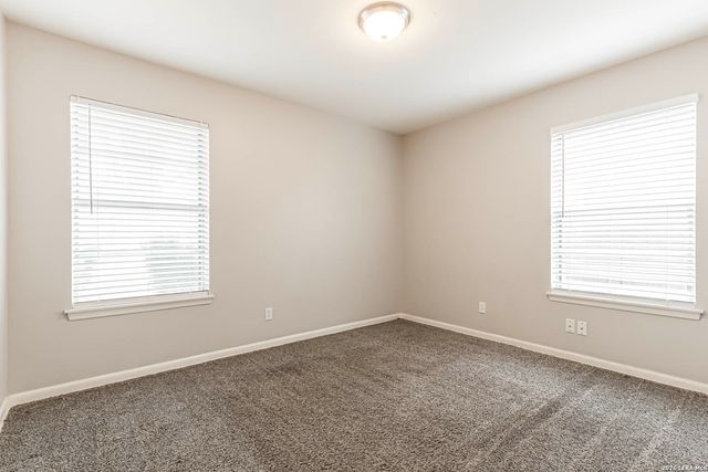 502 Tammy Dr, San Antonio, TX 78216