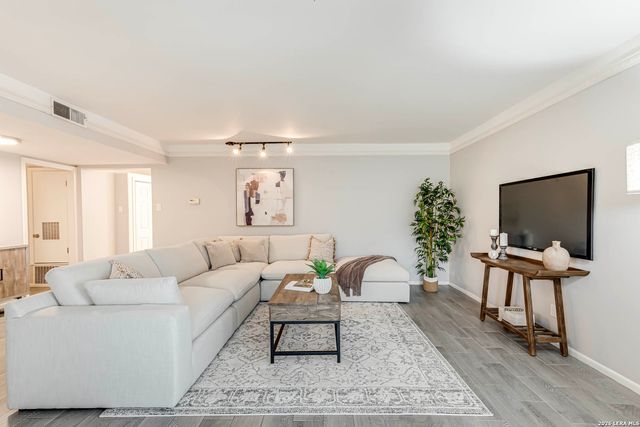 502 Tammy Dr, San Antonio, TX 78216