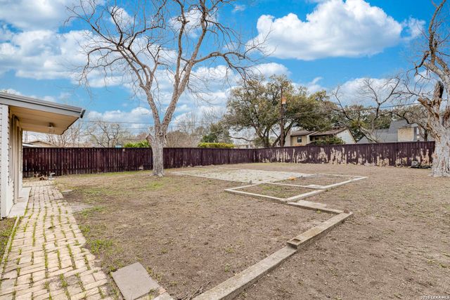 502 Tammy Dr, San Antonio, TX 78216