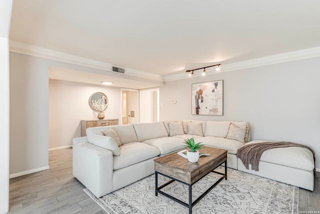 502 Tammy Dr, San Antonio, TX 78216