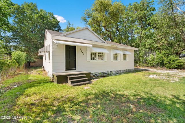3142 3RD ST Circle, Jacksonville, FL 32254