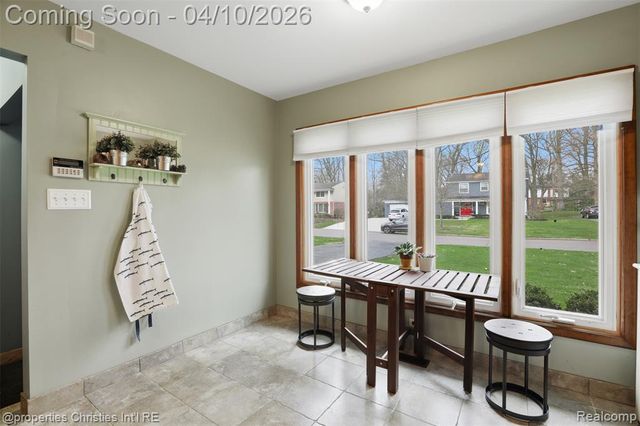 2835 Aspen Lane, Bloomfield Village, MI 48302