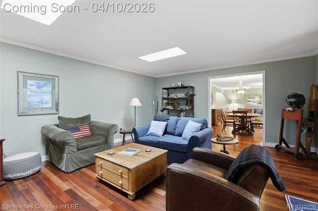 2835 Aspen Lane, Bloomfield Village, MI 48302