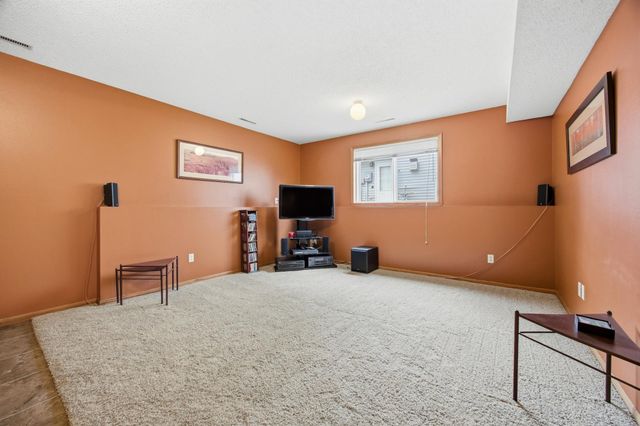 3126 18th Street S, Fargo, ND 58103