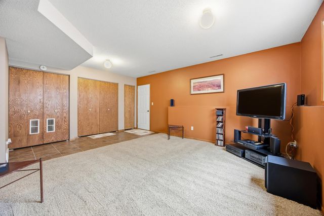 3126 18th Street S, Fargo, ND 58103