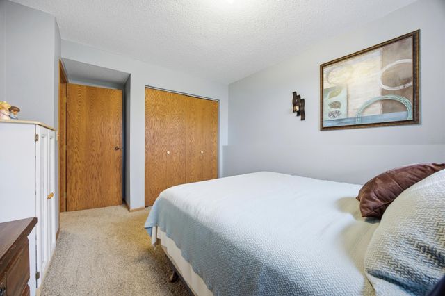 3126 18th Street S, Fargo, ND 58103