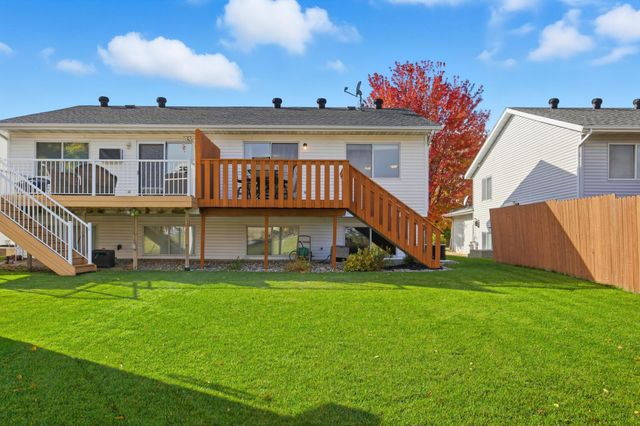 3126 18th Street S, Fargo, ND 58103