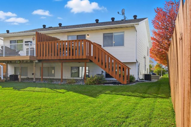 3126 18th Street S, Fargo, ND 58103