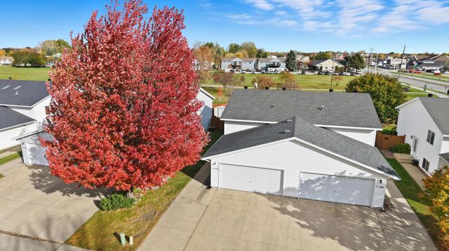 3126 18th Street S, Fargo, ND 58103