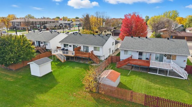 3126 18th Street S, Fargo, ND 58103