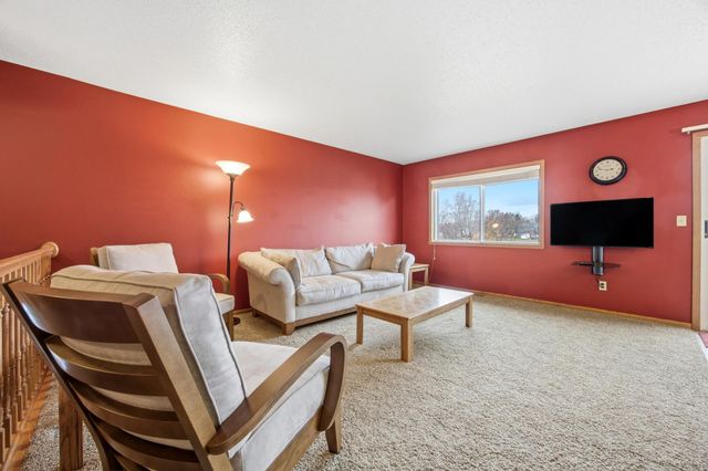 3126 18th Street S, Fargo, ND 58103