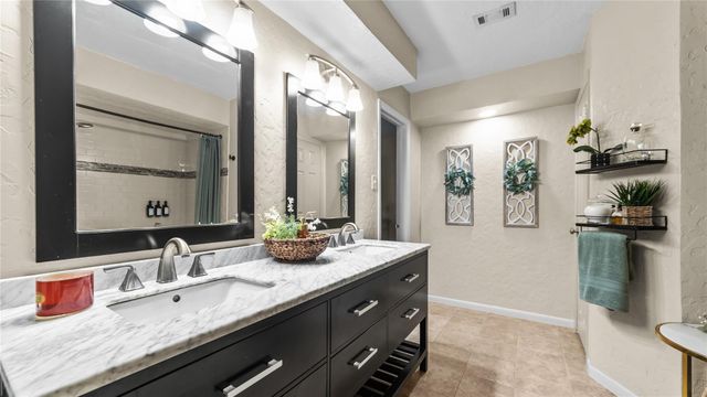 1219 Coe Road, Pinehurst, TX 77362