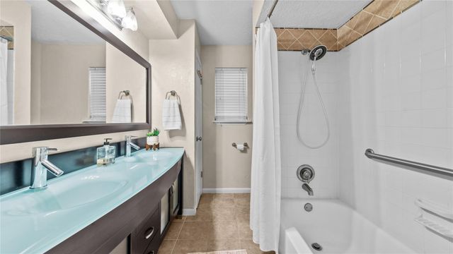 1219 Coe Road, Pinehurst, TX 77362