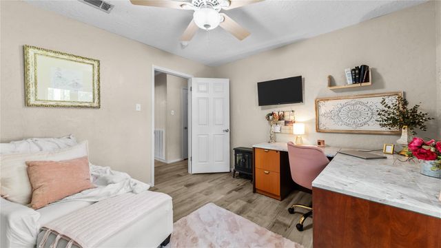 1219 Coe Road, Pinehurst, TX 77362