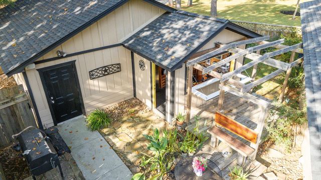 1219 Coe Road, Pinehurst, TX 77362