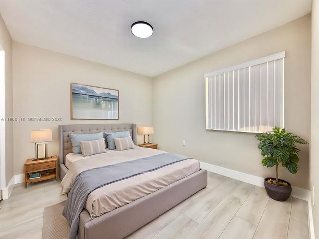 2251 NW 77th Way 102, Pembroke Pines, FL 33024