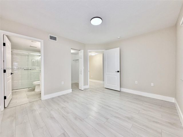 2251 NW 77th Way 102, Pembroke Pines, FL 33024