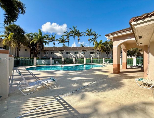 2251 NW 77th Way 102, Pembroke Pines, FL 33024