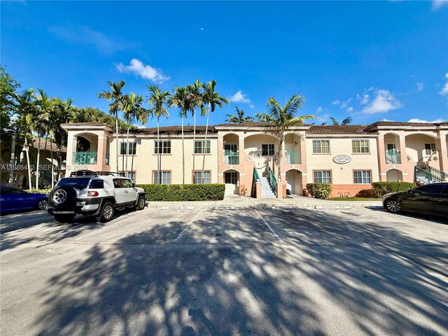 2251 NW 77th Way 102, Pembroke Pines, FL 33024