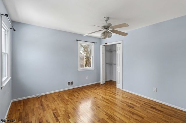 34 Sand Hill Rd, Morristown Town, NJ 07960