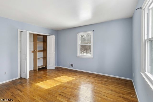 34 Sand Hill Rd, Morristown Town, NJ 07960