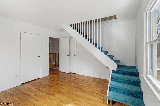 34 Sand Hill Rd, Morristown Town, NJ 07960