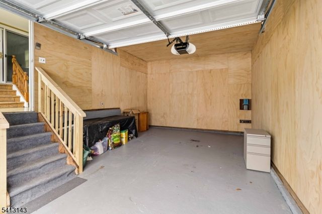 34 Sand Hill Rd, Morristown Town, NJ 07960